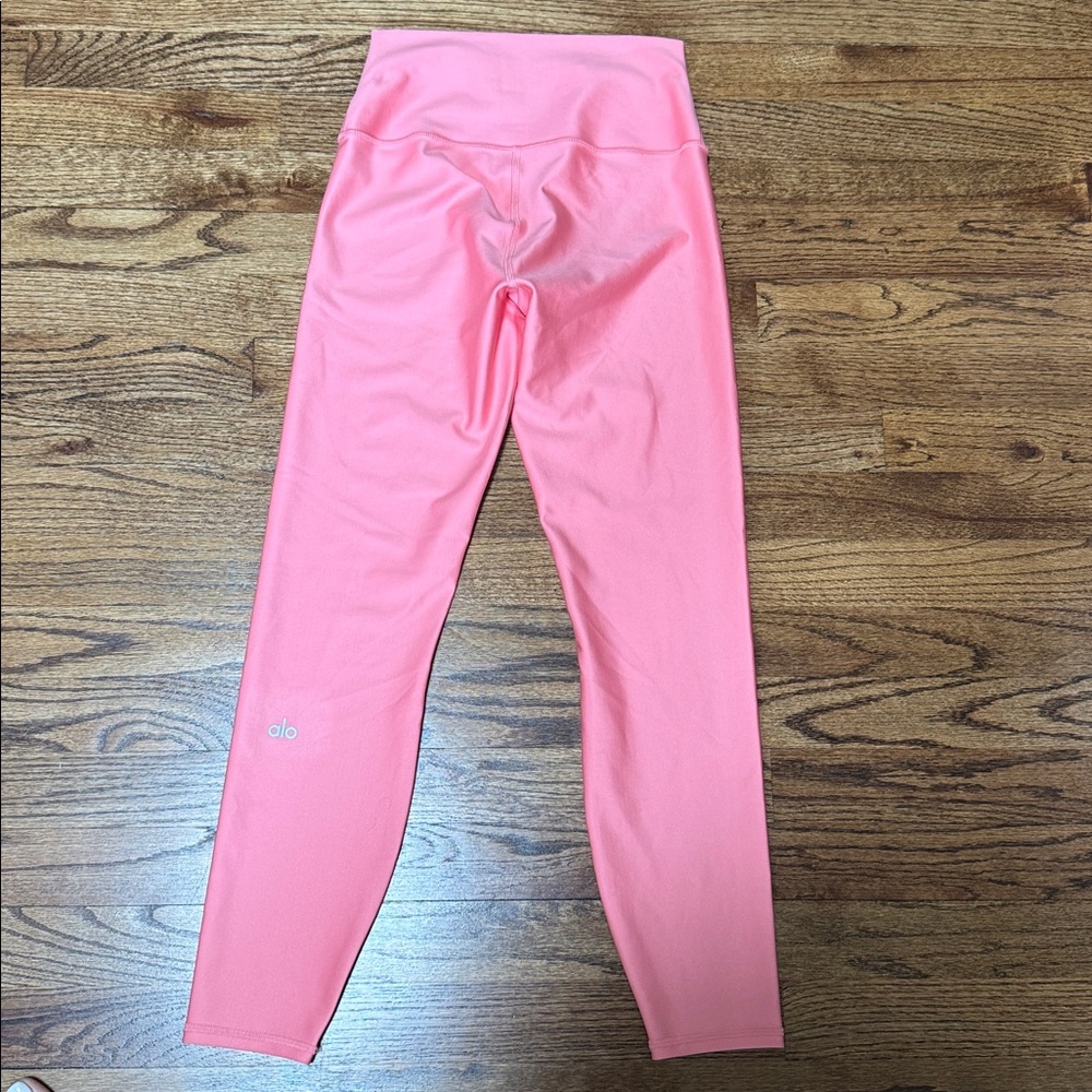 ALO Yoga 7/8 High-Waist Airlift Legging in Strawberry Lemonade Small - Picture 4 of 4